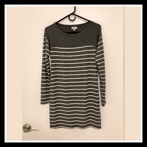 A pea in the pod maternity dress